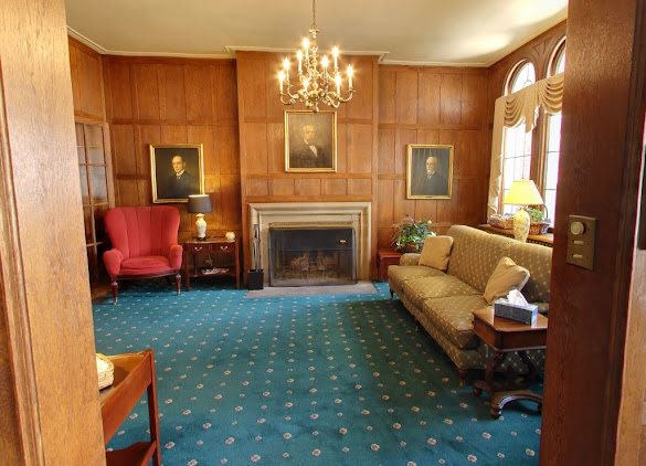 Schoedinger Funeral Home gallery image 3
